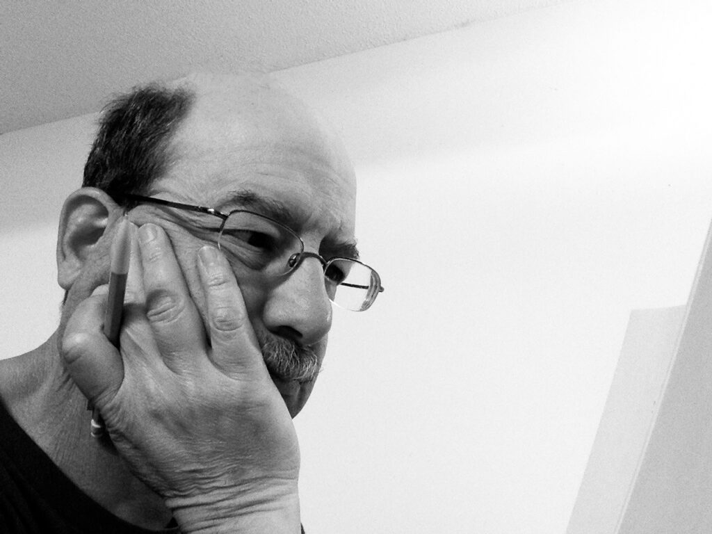 Portrait of the Artist at work.

Photoprocessing by Ann Laczko